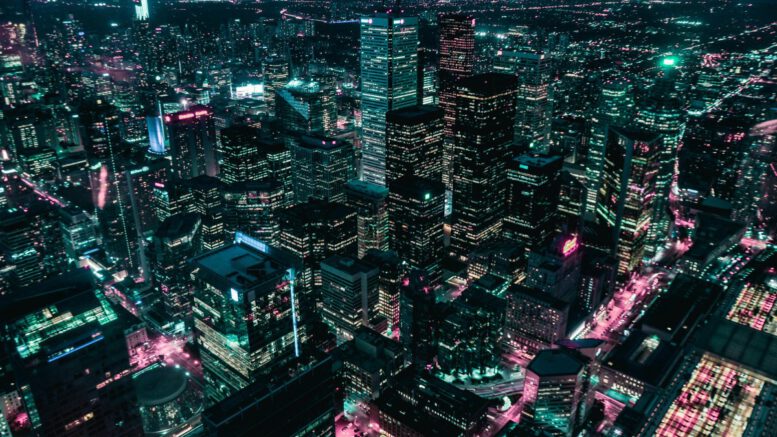 Künstliche Nachtbeleuchtung beeinträchtigt Ökosysteme und Schlaf Künstliche Nachtbeleuchtung beeinträchtigt Ökosysteme und Schlaf