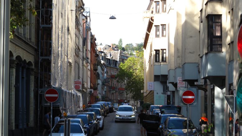 Ortsbeiräte in Wiesbaden behandeln Gebühren, Stellplatzsatzung und örtliche Bauvorhaben Ortsbeiräte in Wiesbaden behandeln Gebühren, Stellplatzsatzung und örtliche Bauvorhaben