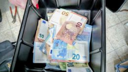 Wiesbaden beschlagnahmt rund 40 illegale Glücksspielautomaten und leitet Steuerprüfungen ein Wiesbaden beschlagnahmt rund 40 illegale Glücksspielautomaten und leitet Steuerprüfungen ein