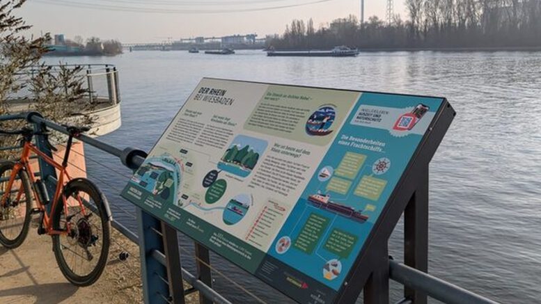 Wiesbaden bringt neun Informationstafeln an Rhein und Main an